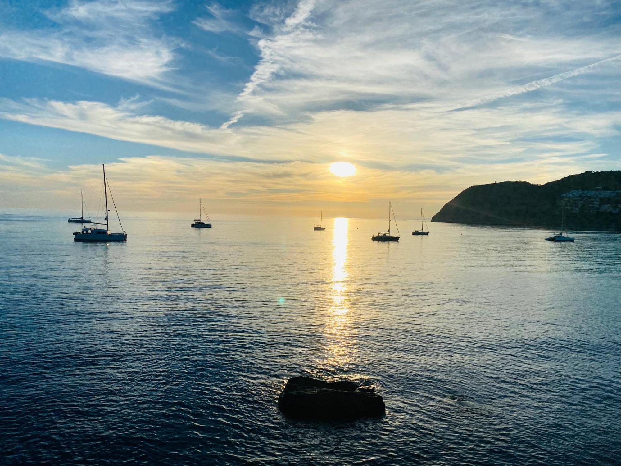 Jardines De Adnania En Marina Del Este Con Vista Al Mar Ada La Herradura  Kültér fotó