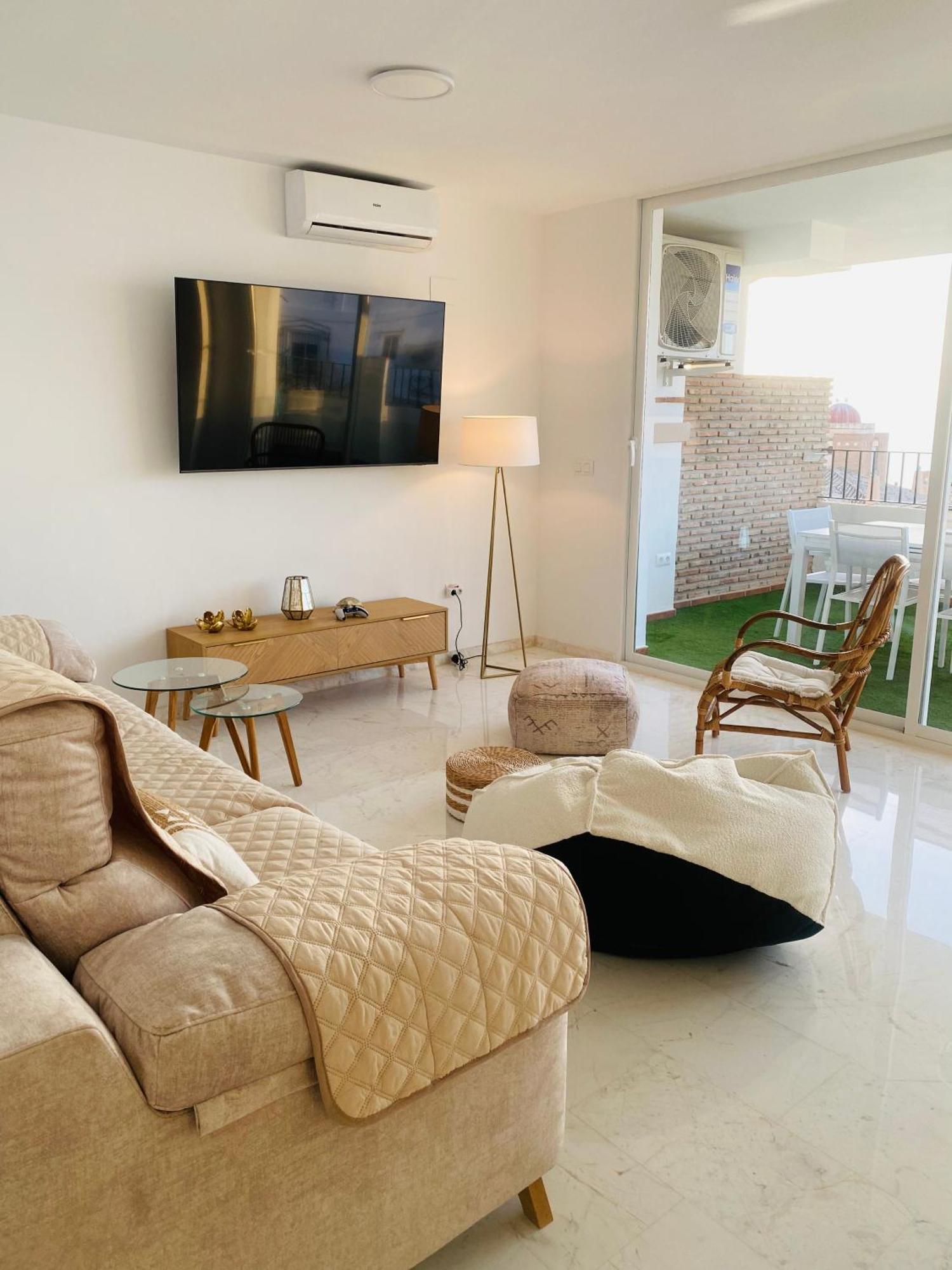 Jardines De Adnania En Marina Del Este Con Vista Al Mar Ada La Herradura  Kültér fotó
