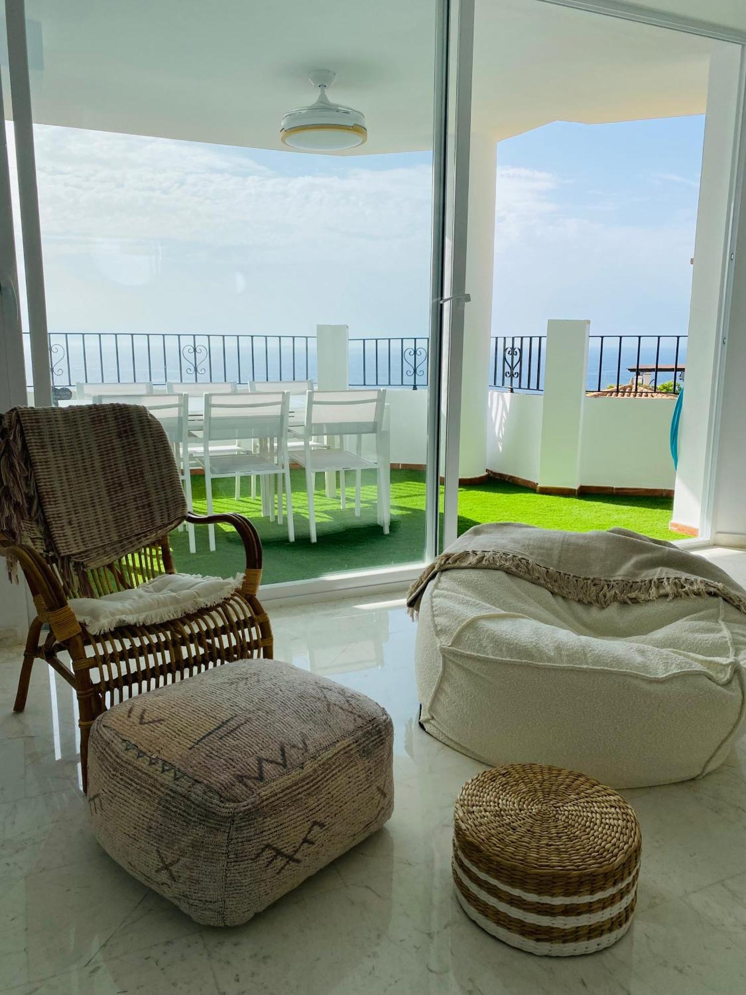 Jardines De Adnania En Marina Del Este Con Vista Al Mar Ada La Herradura  Kültér fotó