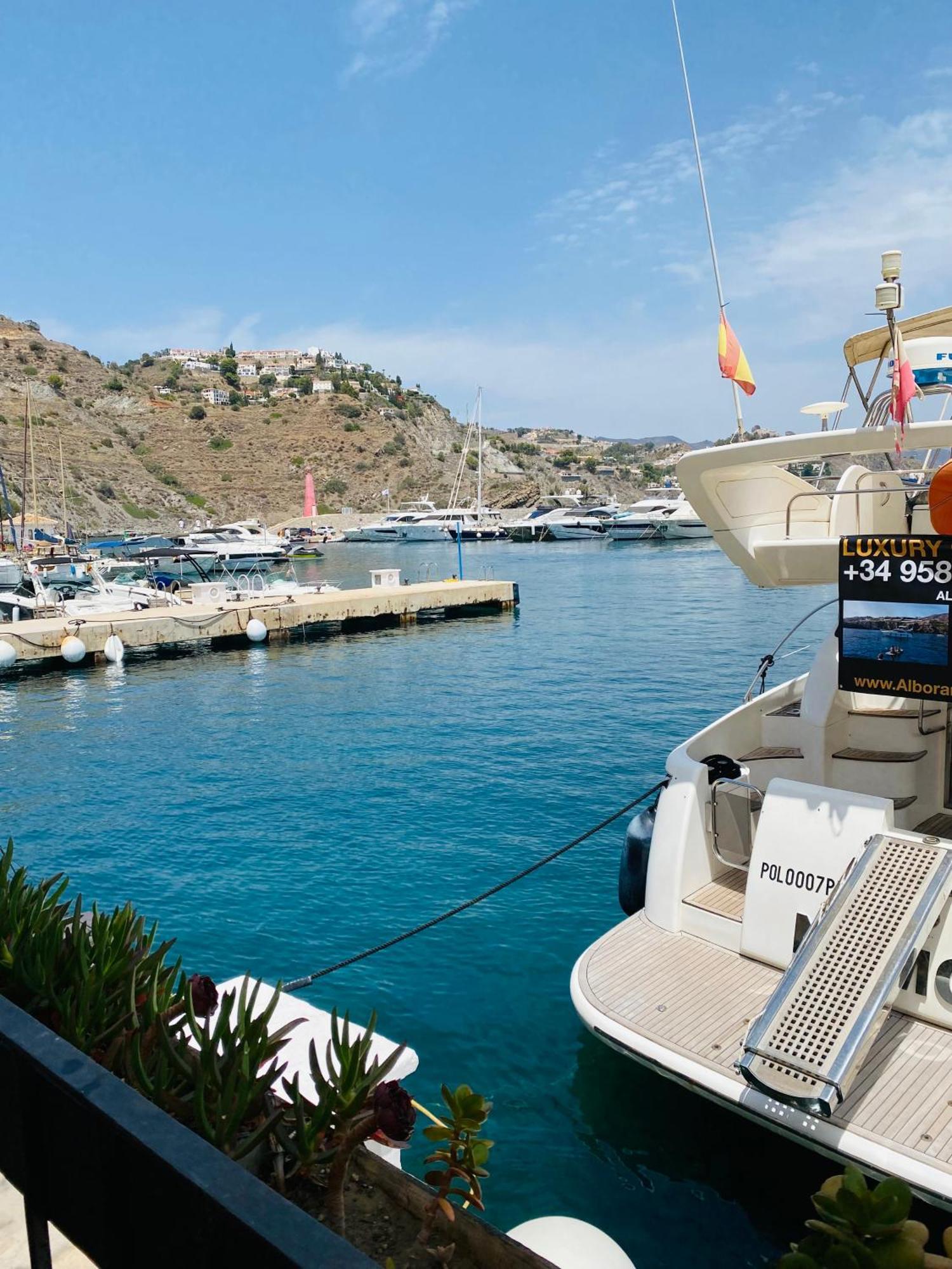 Jardines De Adnania En Marina Del Este Con Vista Al Mar Ada La Herradura  Kültér fotó