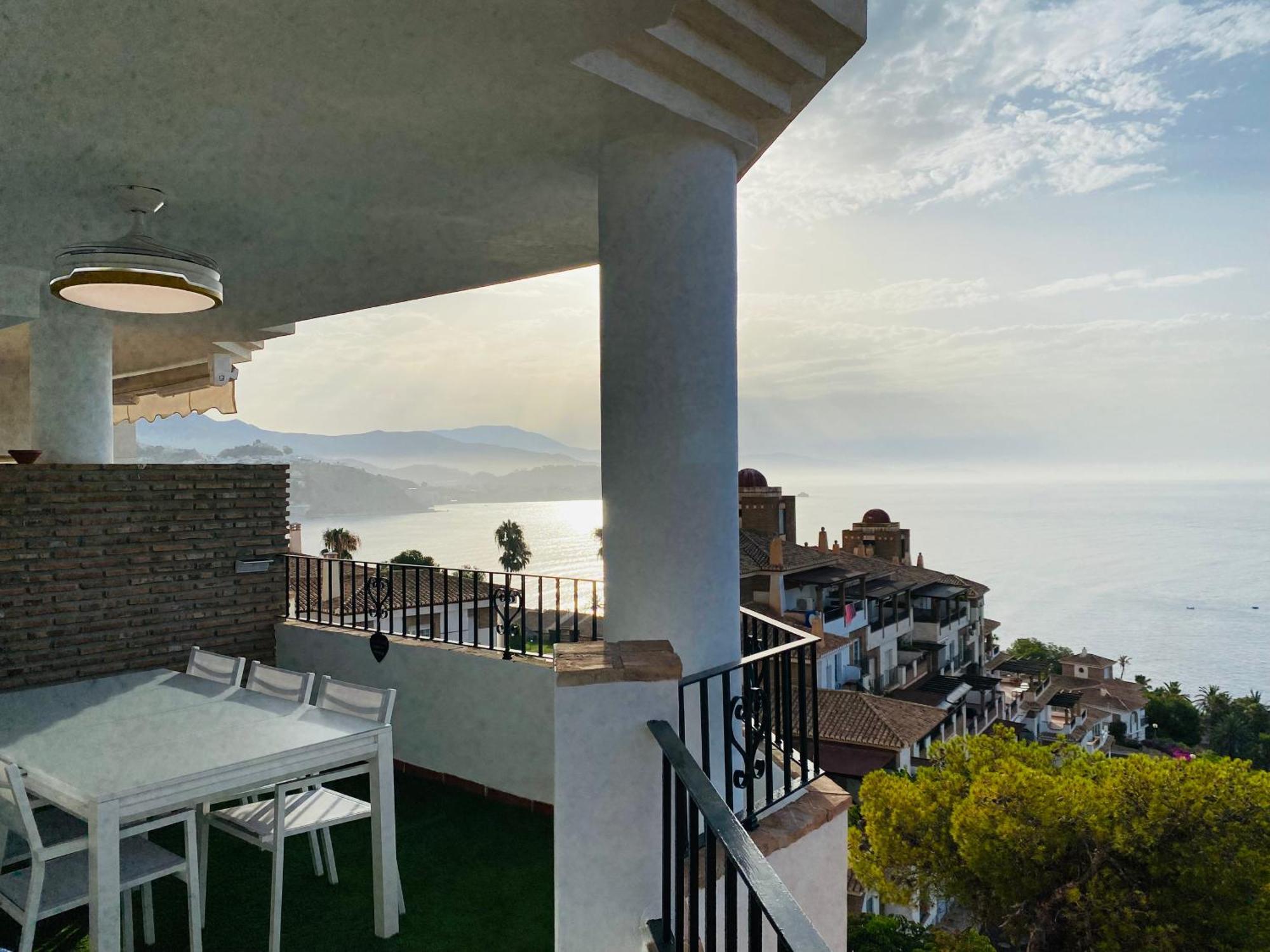 Jardines De Adnania En Marina Del Este Con Vista Al Mar Ada La Herradura  Kültér fotó